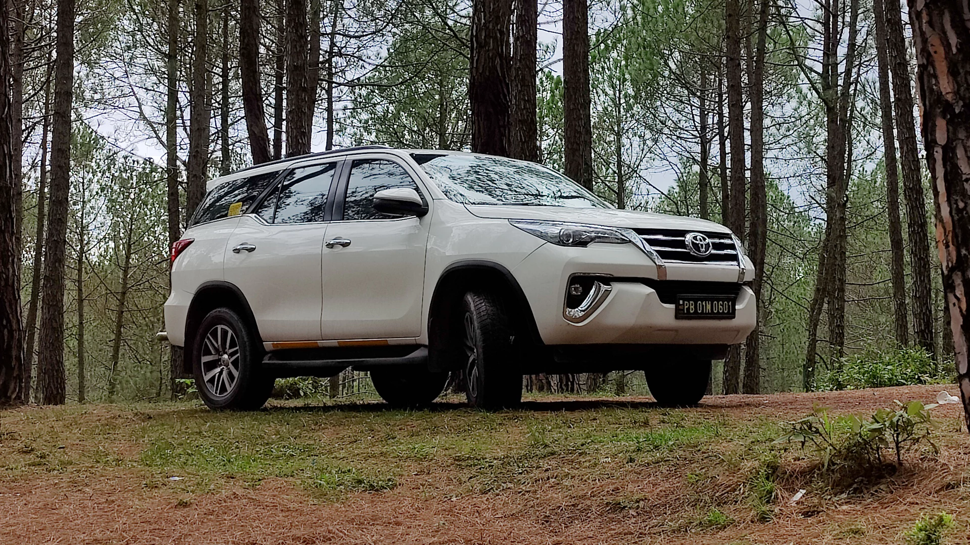 Toyota Fortuner 4x4 for Off-Road Trip Punjab Car Hire