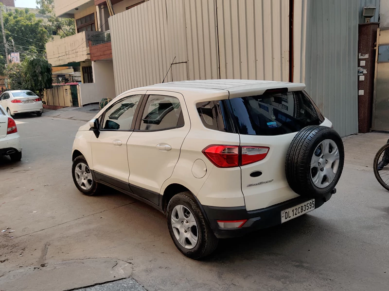 White Delhi Number Ford Ecosport for Self Drive 