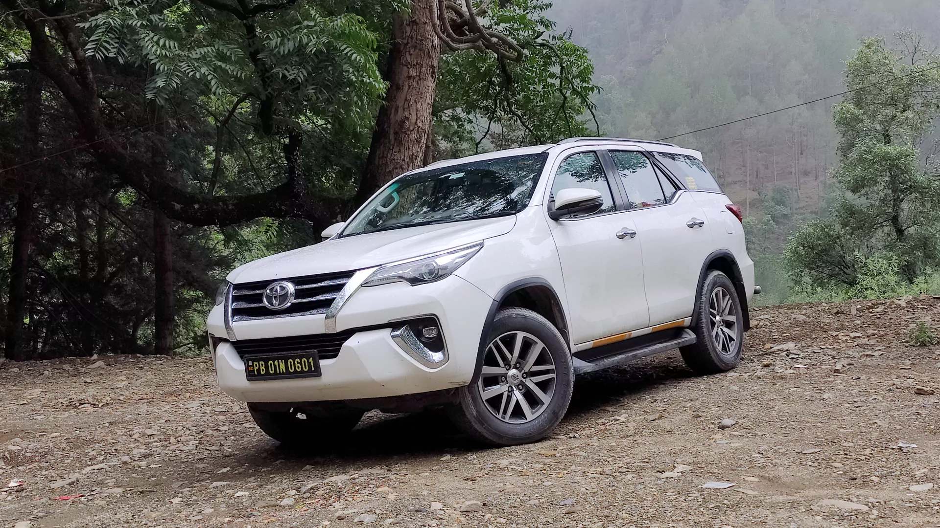 Toyota Fortuner 4x4 for Hill Station Tour Self Drive