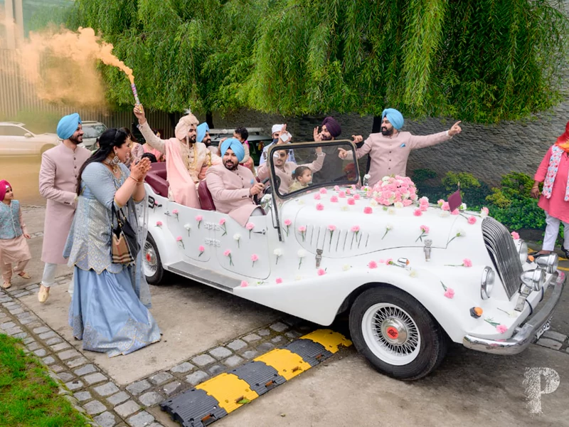 Rent a Vintage Car for Wedding