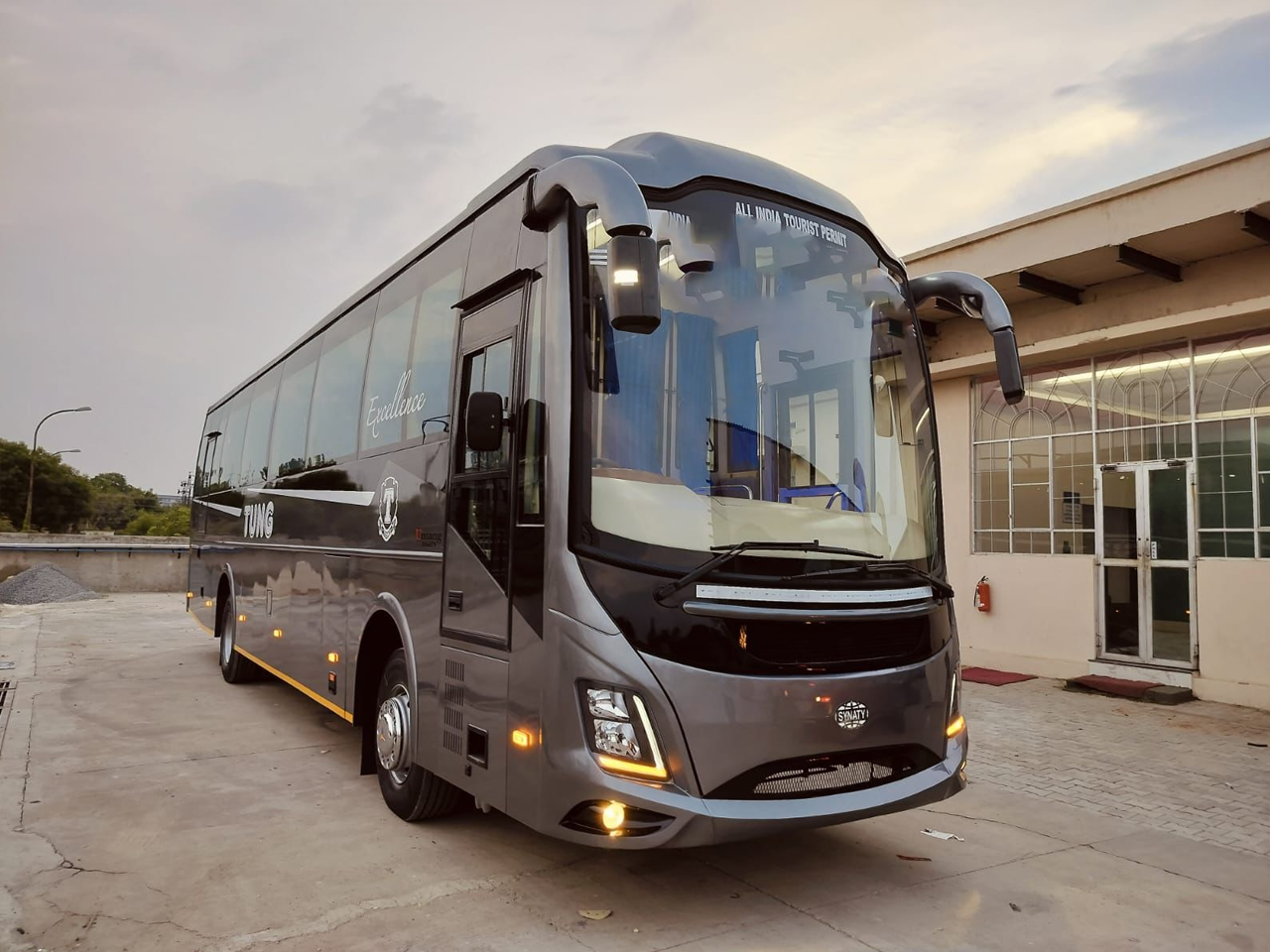 Mini Bus
