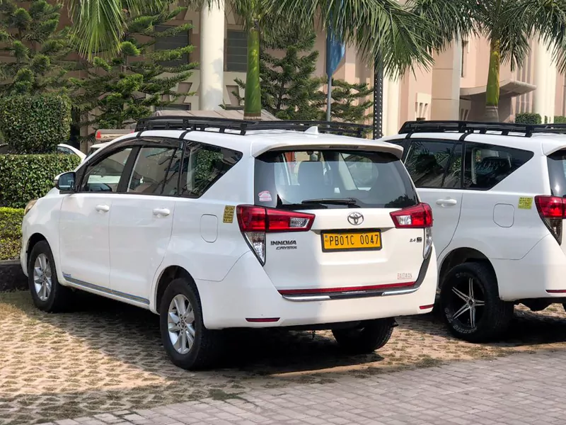 taxi at chandigarh airport