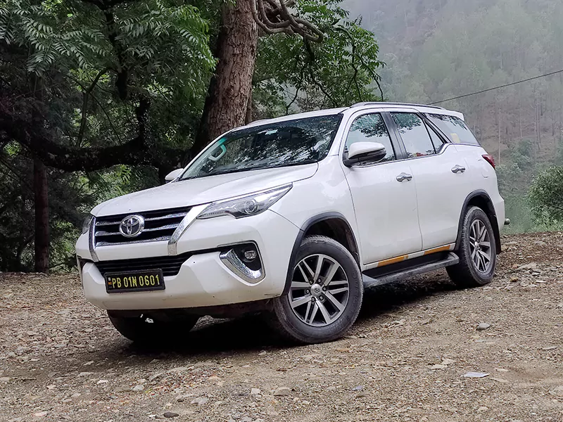 4x4 Toyota Fortuner Self Drive Car Rental